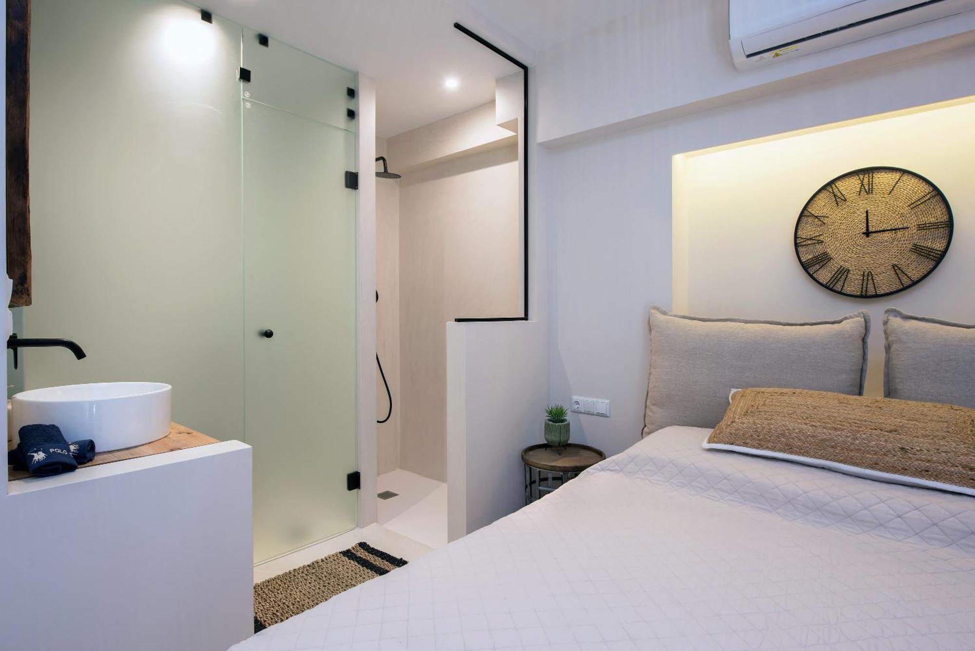 Ef Apartment *